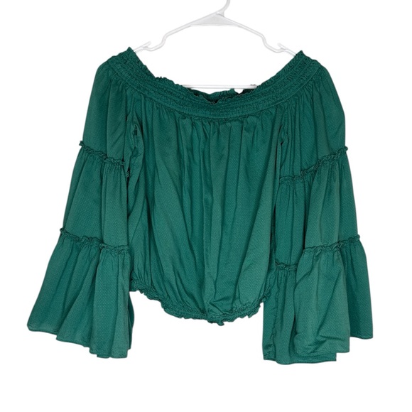 Free People Tops - Free People Free Spirit Off Shoulder Green Bell Sleeve Crop Top Size XS